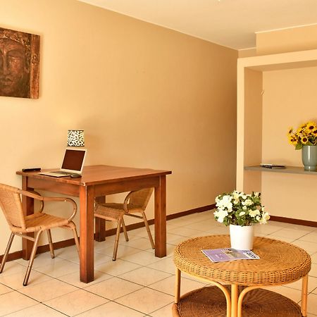 Pega Pega Apartments Ораньестад Экстерьер фото